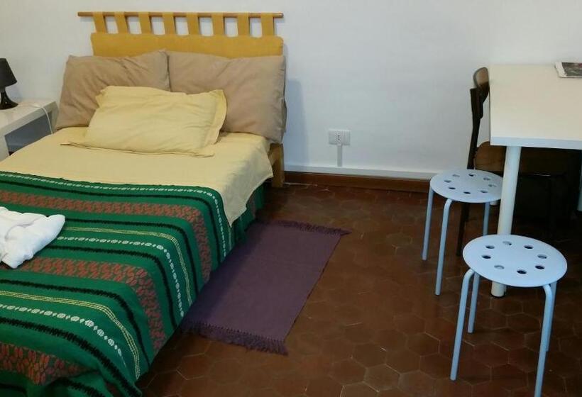 غرفة قياسية فردية حمام مشترك, Il Cucù B&b