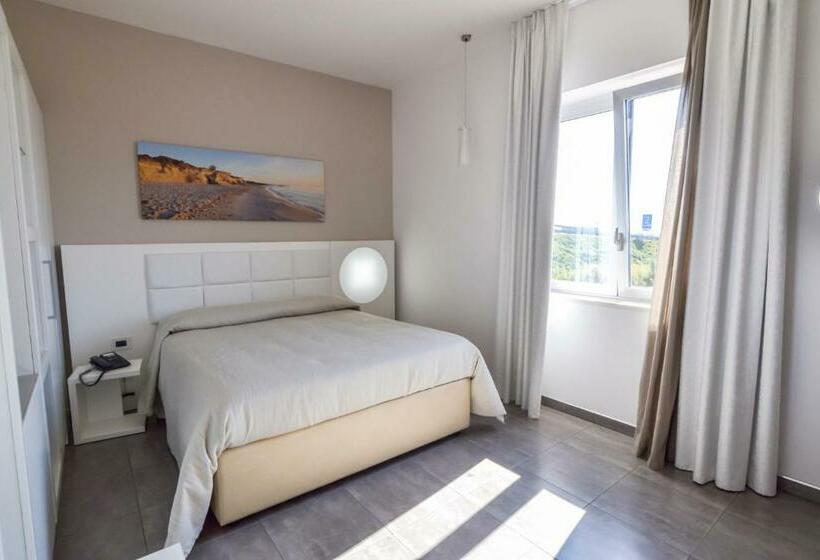 חדר סטנדרט, Motel S.16