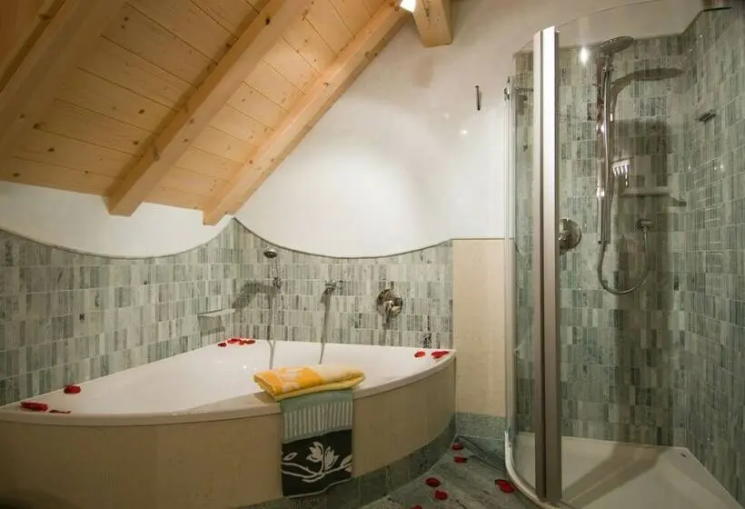 Huoneisto 2 Makuuhuonetta, Villa Anina