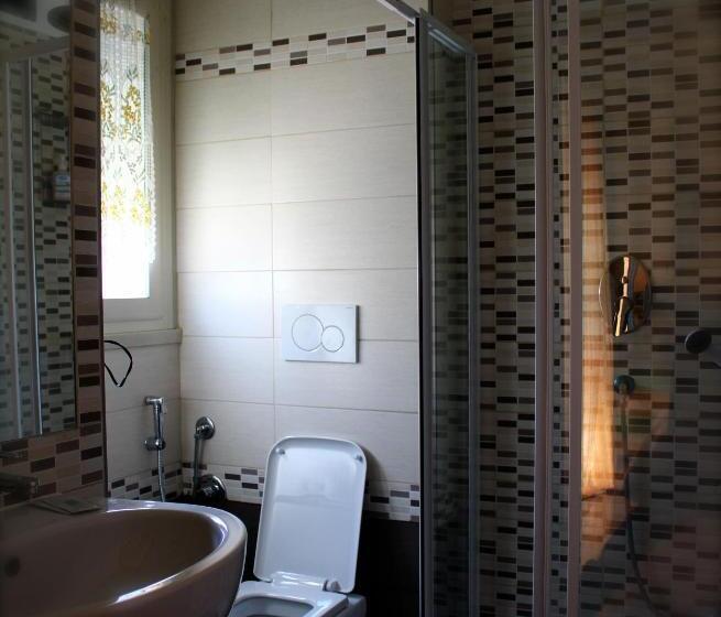 スタンダードルーム, Al Porto Di Roma B&b