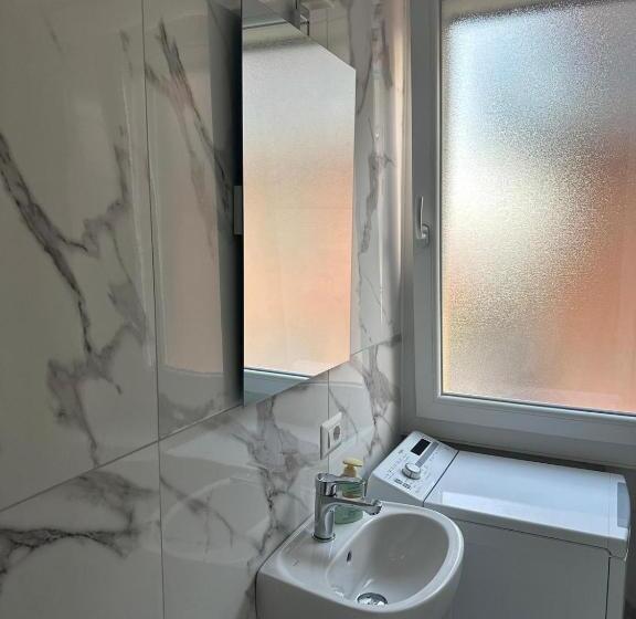 海の見えるスタンダードスタジオ, Al Porto Di Roma B&b