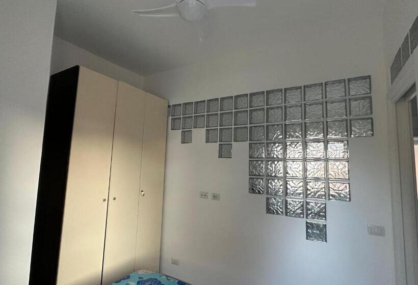 海の見えるスタンダードスタジオ, Al Porto Di Roma B&b