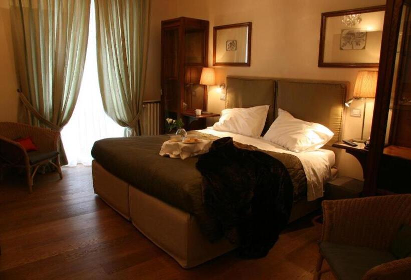 חדר קומפורט לשלושה, Balneum Boutique Hotel & B&b