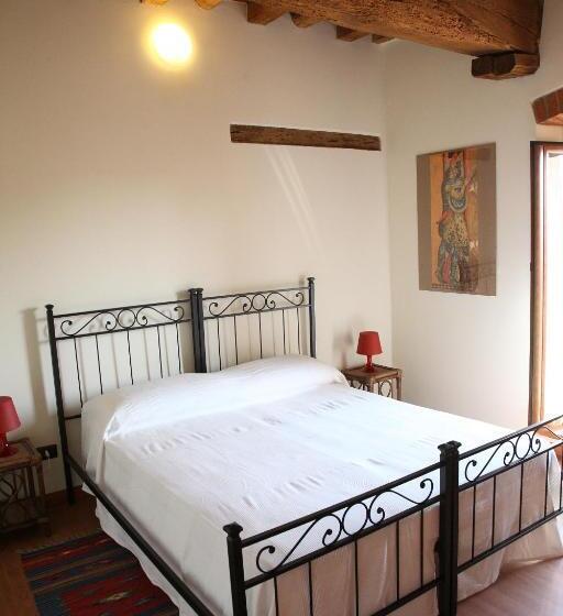 Standard room with outdoor bath, B&b Stradivari