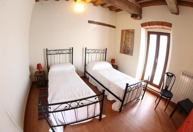 Standard room with outdoor bath, B&b Stradivari