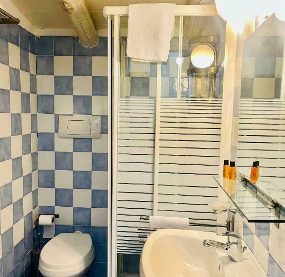 Номер Стандарт, Borgo Camicia In