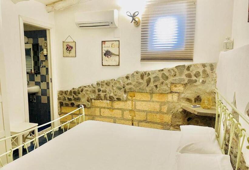 スタンダードルーム, Borgo Camicia In