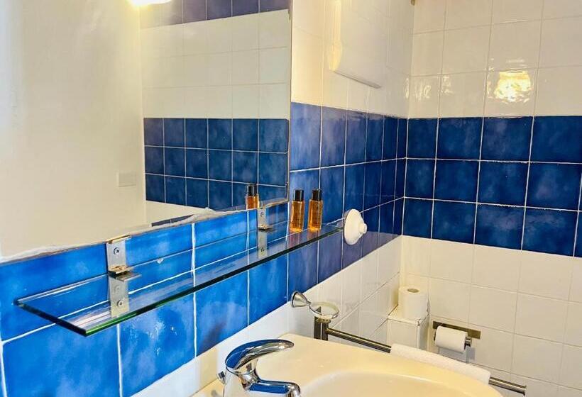 リバービュースーペリアールーム, Borgo Camicia In