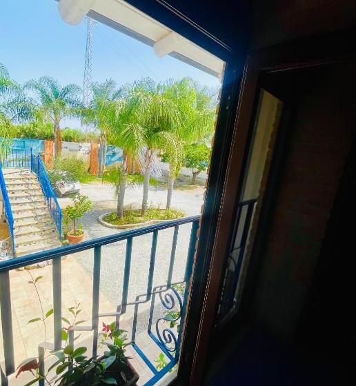 リバービュースーペリアールーム, Borgo Camicia In