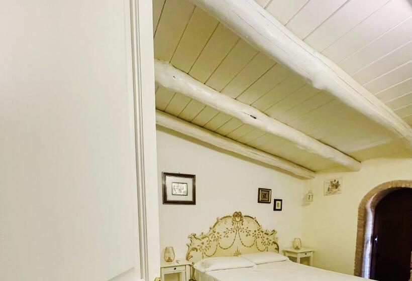 リバービュースーペリアールーム, Borgo Camicia In