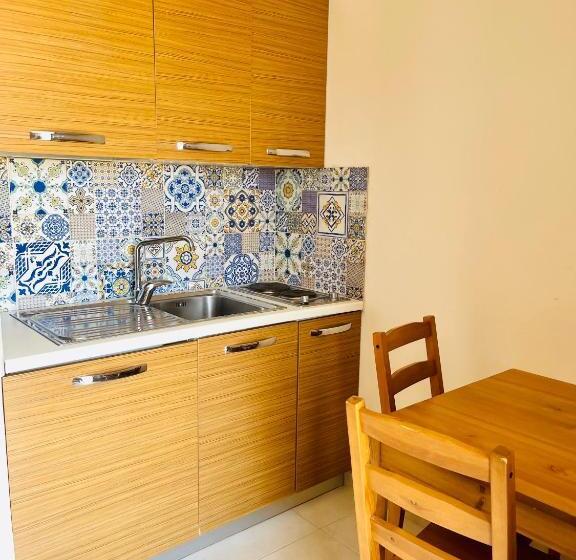 Апартаменты 1 Спальня, Borgo Camicia In