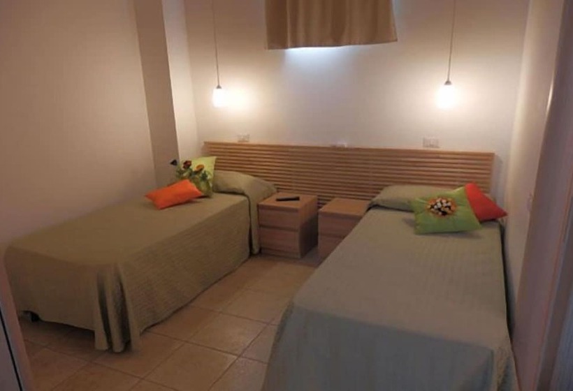 Апартаменты 2 Спальни, Borgo Camicia In