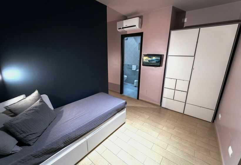 Quarto Triplo Estandar, La Palma Del Sol