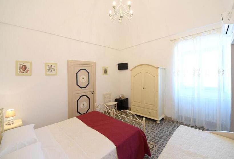 Трехместный Номер Классика, Masseria Peppeturro