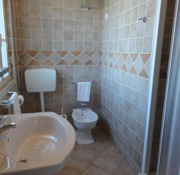 标准间, Punta Di Mola