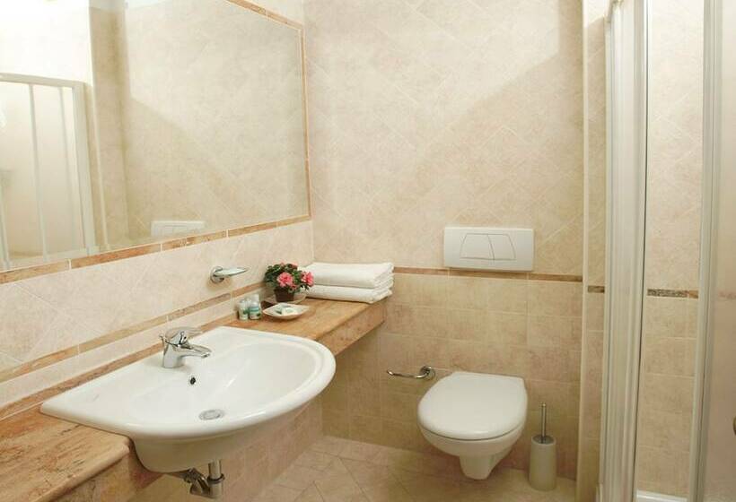 اتاق استاندارد با بالکن, Ambasciatori