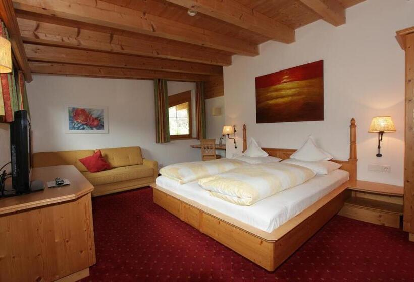 غرفة قياسية, Goldener Adler