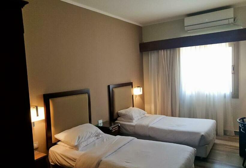 اتاق استاندارد, Green Plaza Inn    Business &families Only