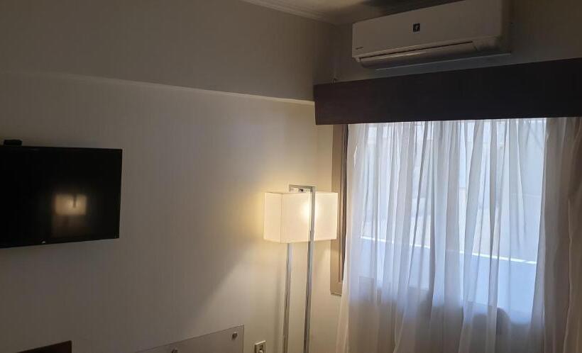 Standard Kolmen Hengen Huone, Green Plaza Inn    Business &families Only