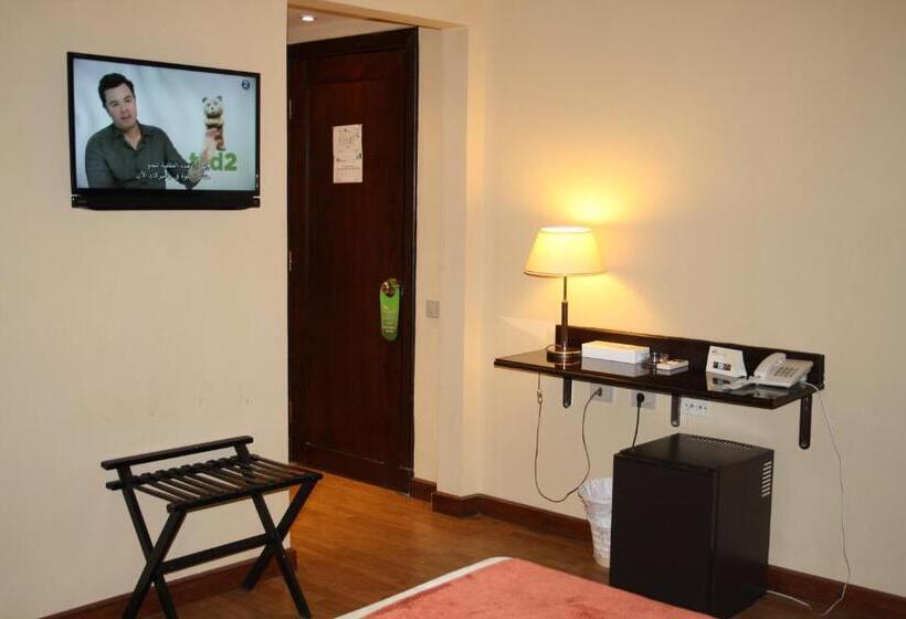 Standard Yhden Hengen Huone, Green Plaza Inn    Business &families Only