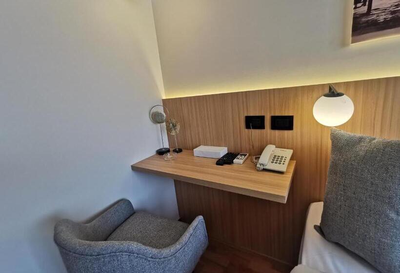 Deluxe-huone, Green Plaza Inn    Business &families Only