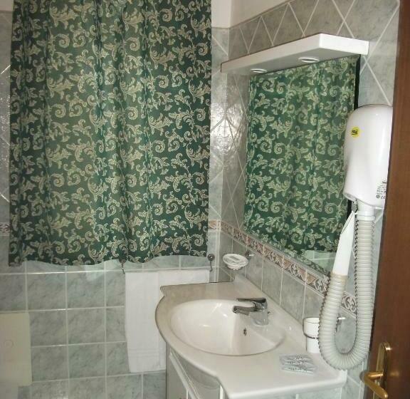 חדר סטנדרט, La Grotte