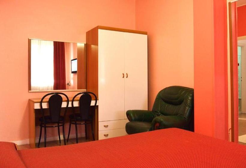 חדר סטנדרט, Rosy