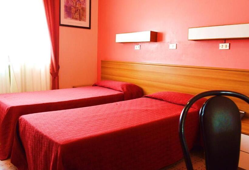 חדר סטנדרט, Rosy