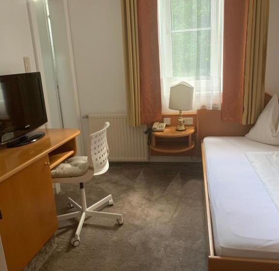 غرفة إقتصادية, Villa Christina