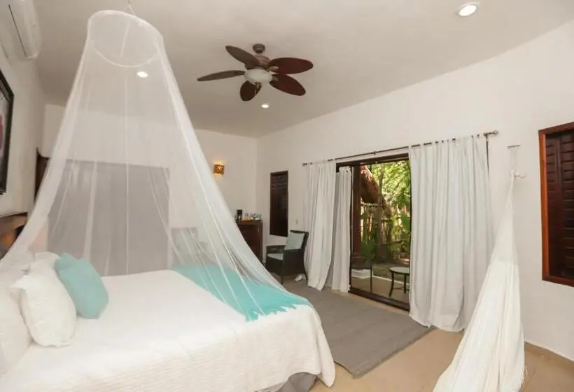 سوئیت جونیور با تخت بزرگ, Mayan Secret Hotel Boutique