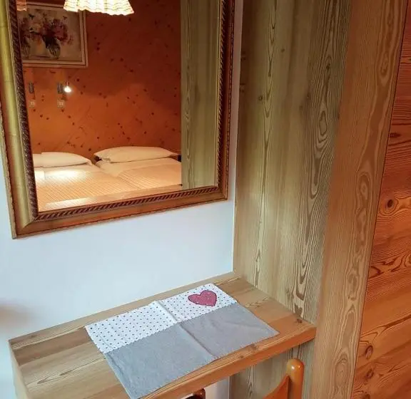 エコノミールーム, B&b Bucaneve