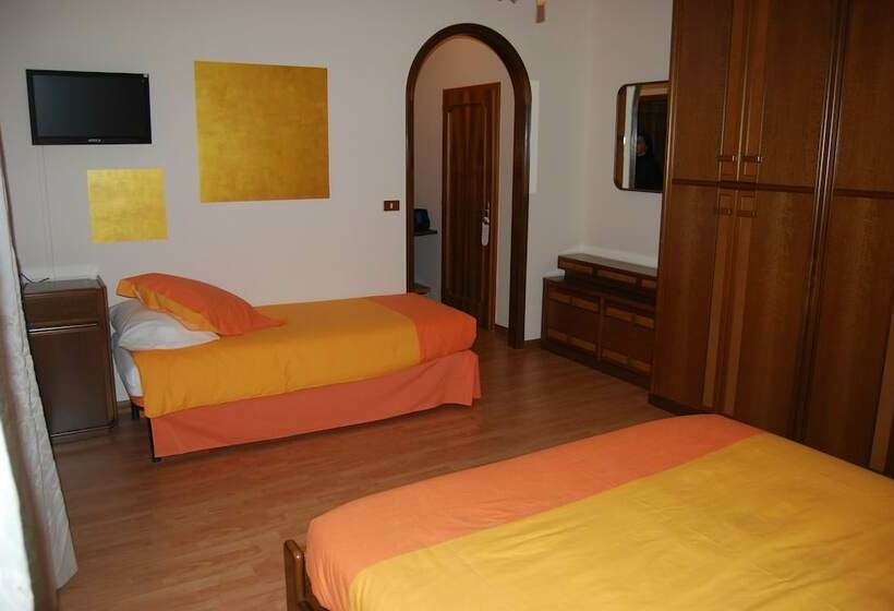 带阳台的三人标准间, Bed & Breakfast Villa Filotea