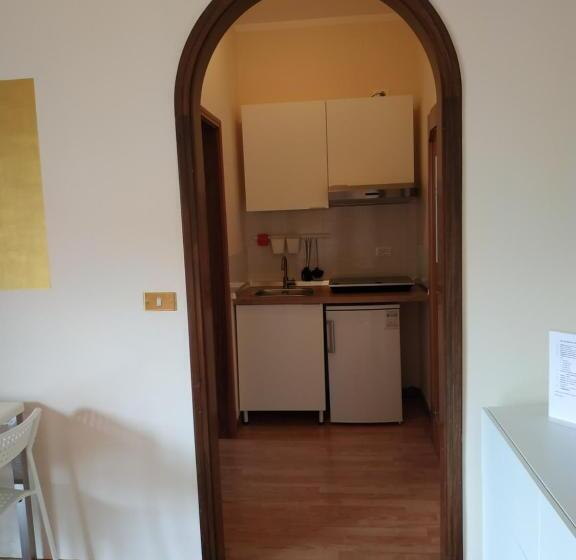 带阳台的三人标准间, Bed & Breakfast Villa Filotea