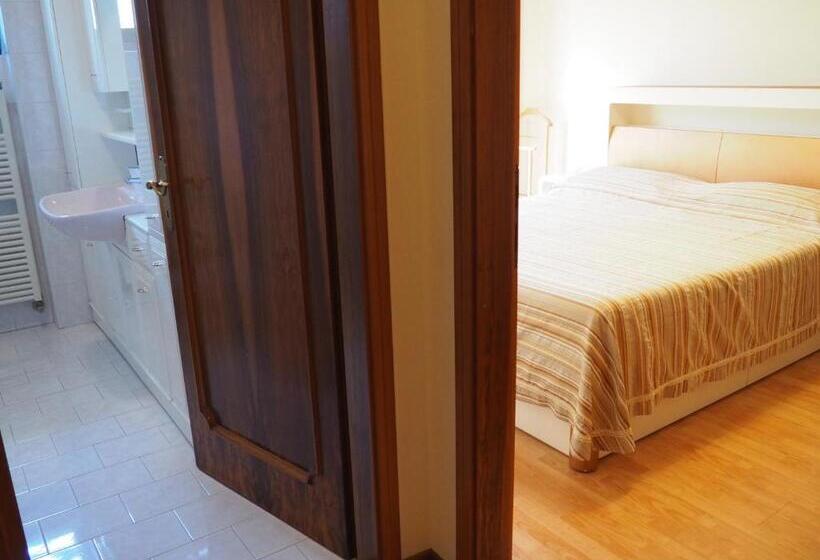 标准间带阳台, Bed & Breakfast Villa Filotea