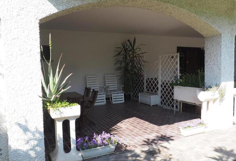 带2个卧室的公寓, Bed & Breakfast Villa Filotea