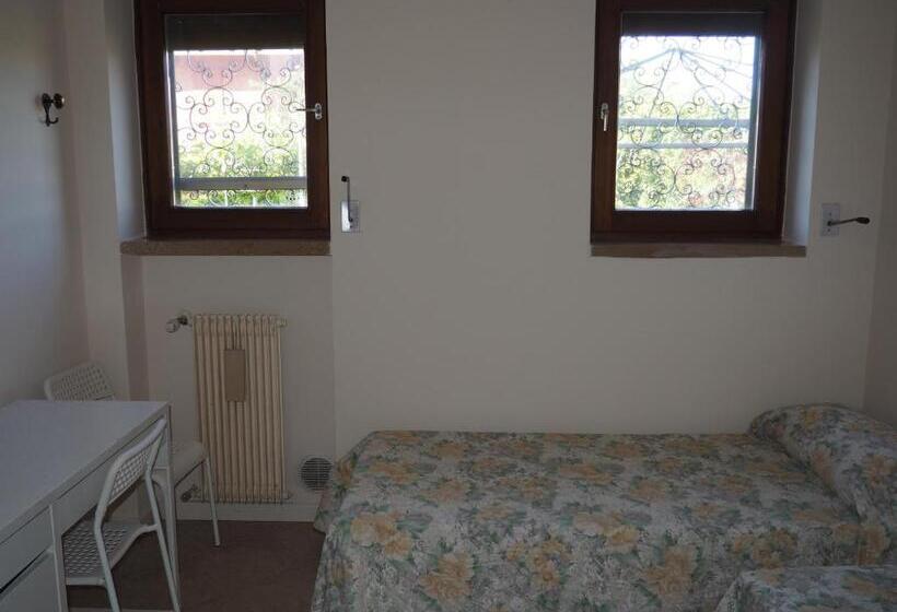 带2个卧室的公寓, Bed & Breakfast Villa Filotea