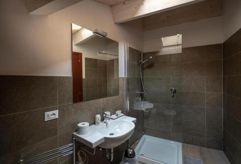 اتاق خانوادگی, Al Battistero Luxury Suite