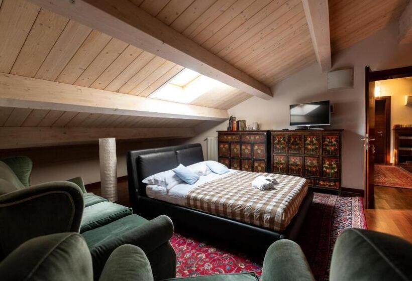 اتاق خانوادگی, Al Battistero Luxury Suite