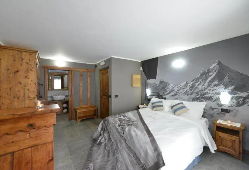 اتاق استاندارد سه نفره, Mollino Rooms