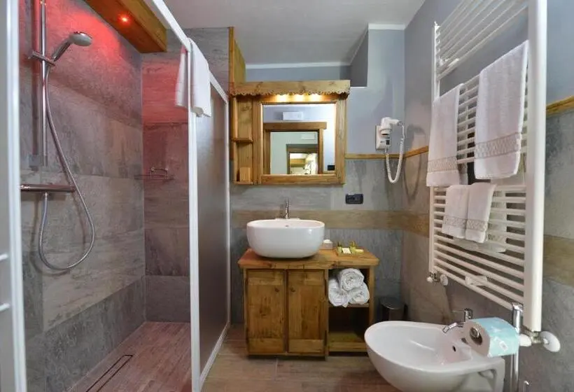 اتاق استاندارد یک نفره, Mollino Rooms
