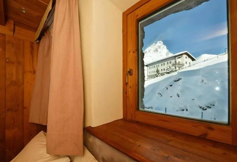 اتاق استاندارد یک نفره, Mollino Rooms