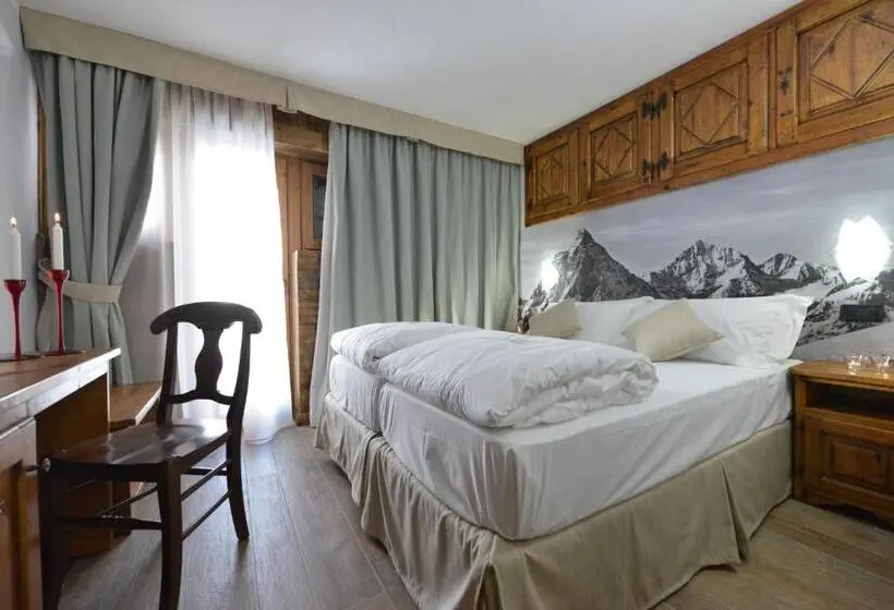 اتاق اکونومی, Mollino Rooms