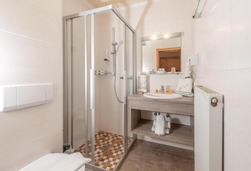 חדר משפחתי, Familienhotel Unterreith