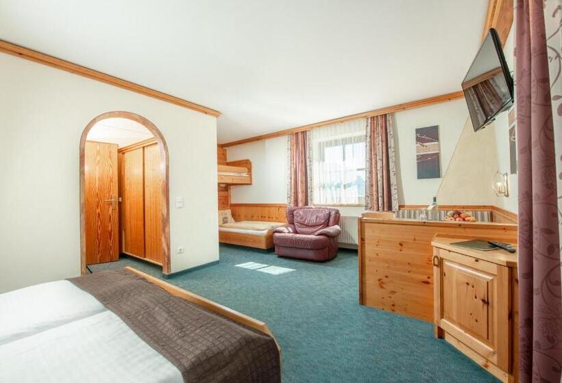 סטודיו סטנדרט עם מרפסת, Familienhotel Unterreith