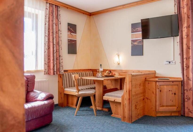 סטודיו סטנדרט עם מרפסת, Familienhotel Unterreith