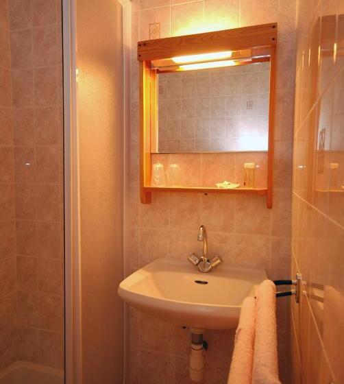 חדר סטנדרט לשלושה, Auberge Du Rochasson