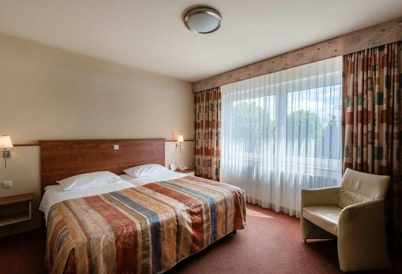 اتاق راحتی, Berghoeve