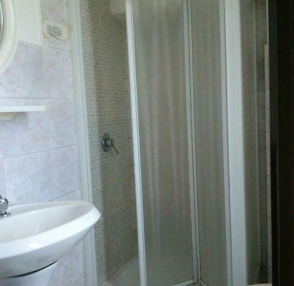 اتاق استاندارد یک نفره, Dorico