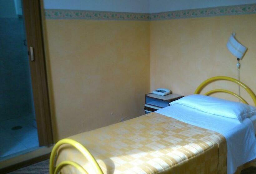 اتاق استاندارد یک نفره, Dorico