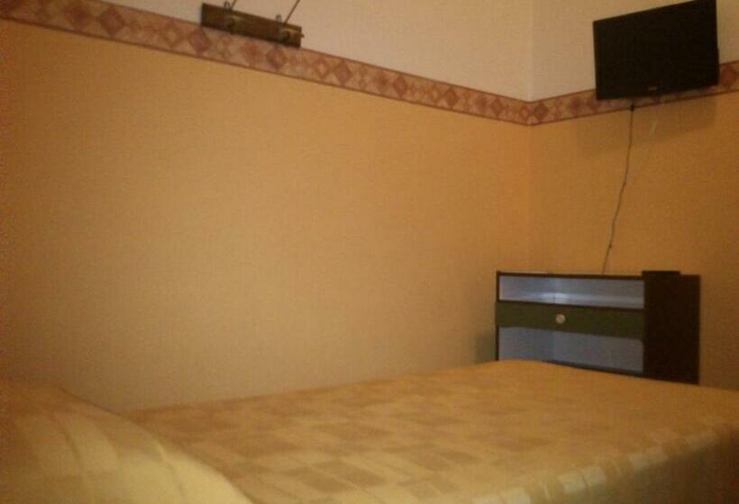 اتاق استاندارد یک نفره, Dorico